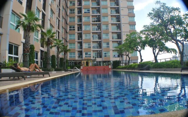 Diamond Sukhumvit by FIB