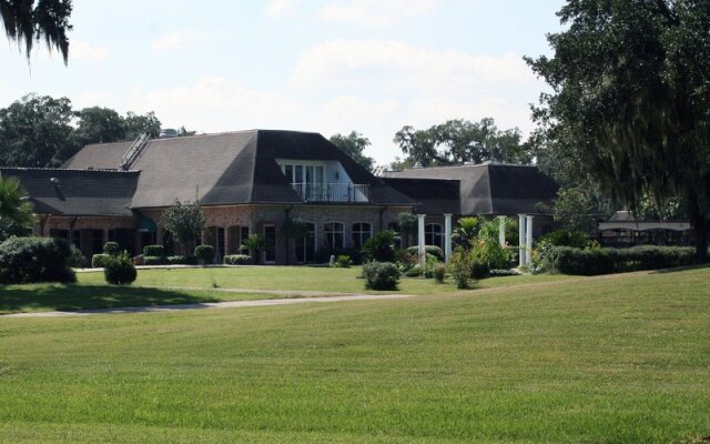 Columbia Lakes Country Club