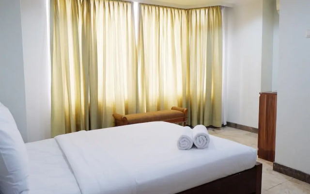 Spacious 2br Slipi Apartment Near Senayan