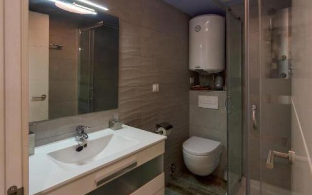 Santa Clara Apartments