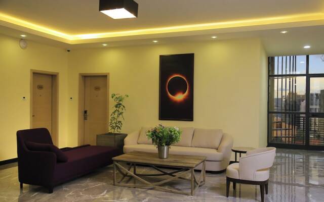 Triple-e Hotel and Spa