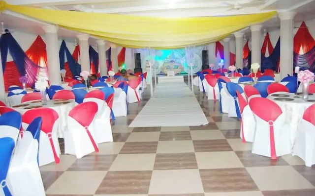 Arlington Hotels and Suites LTD