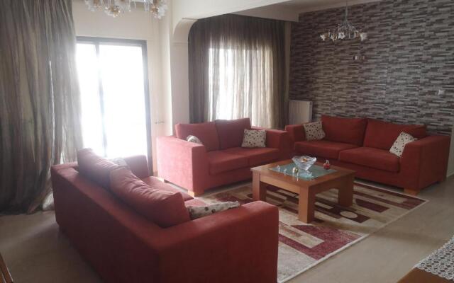 Comfortable Apartment in Kato Toumpa