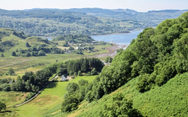Holiday Home Achalic Beag