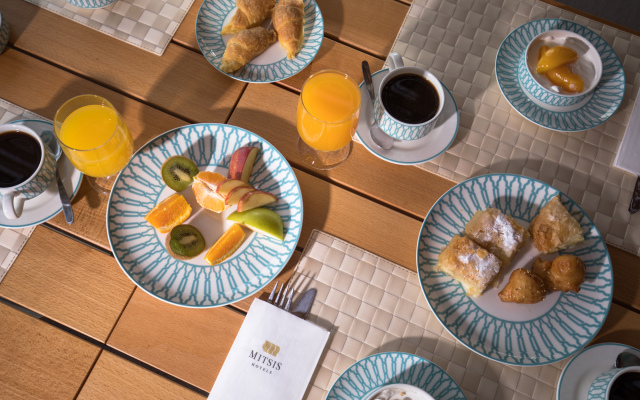 Mitsis Rinela Beach Hotel