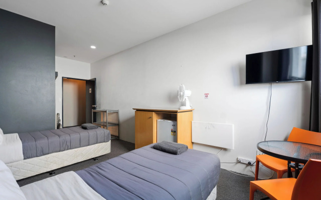 Rock Solid Backpackers Rotorua