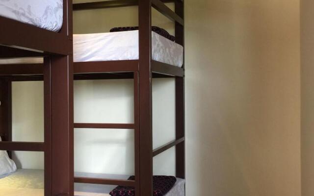 Gelatik B&B - Hostel