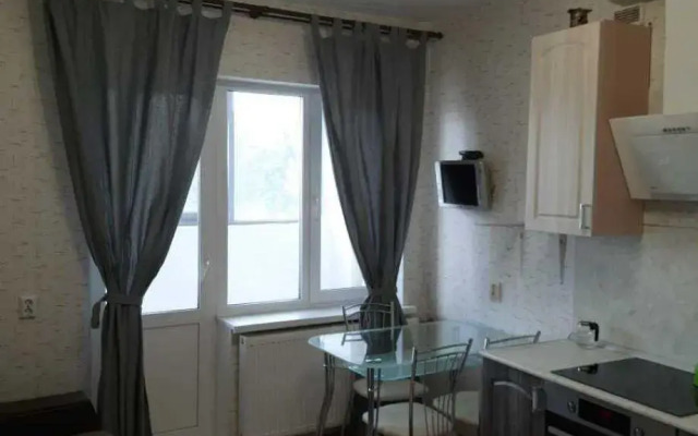 Апартаменты на Комарова 8