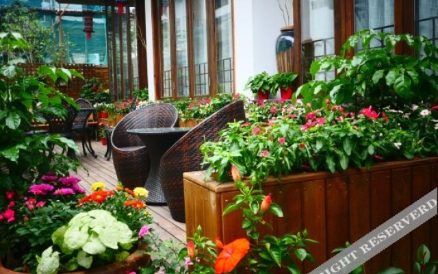 Huage Hostel