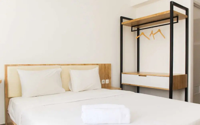 Homey And Cozy Studio At Riverview Jababeka Apartment