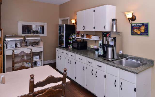 Canadas Best Value Inn & Suites Charlottetown