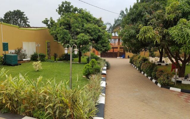 Sibyangu Standard Hotel