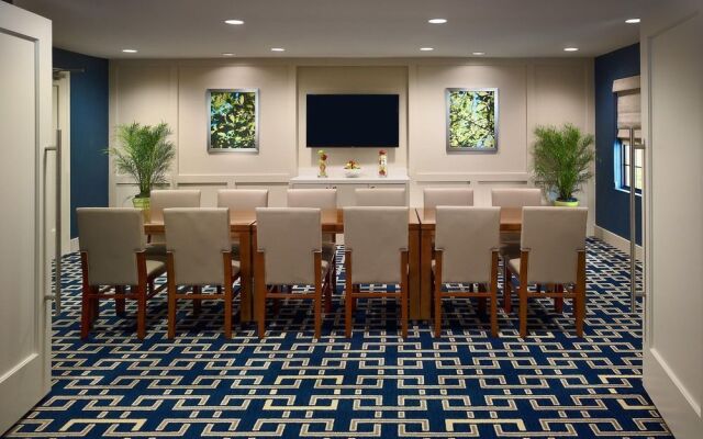 Wyndham Summerfield Suites