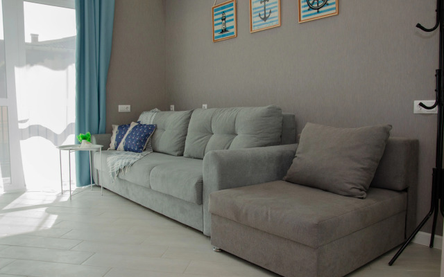 Delyuks na Pribrezhnoy 10 Deluxe Apartment