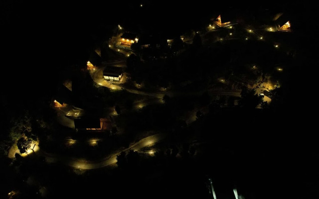 amã Stays & Trails Godhuli Bhimal, Naukuchiatal