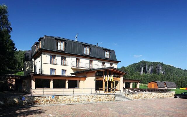 Hotel Ostrov