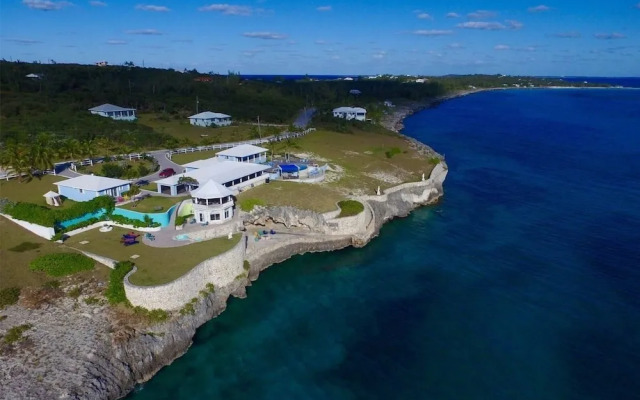 Neptune Cove 5 Bedroom Home