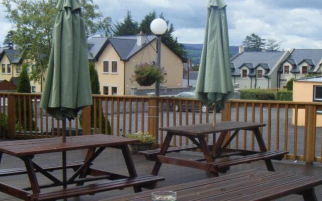 Mountshannon Hotel