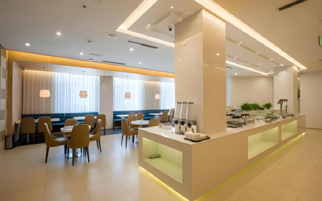 Shenyang Biguiyuan Datong Lake Subway Station Jinjiang Metropolo Hotel