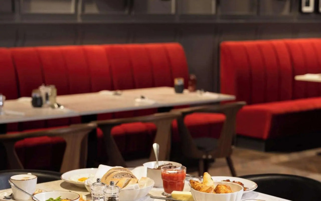 Radisson RED Hotel & Radisson RED Apartments, Kraków