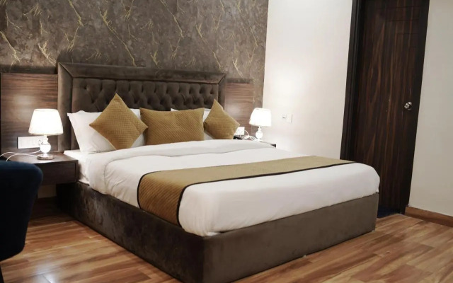 Hotel RK Grand