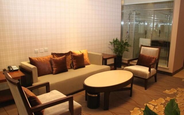 Soluxe Winterless Hotel