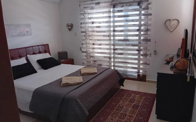 Inviting 3-bed Villa in Kayalar