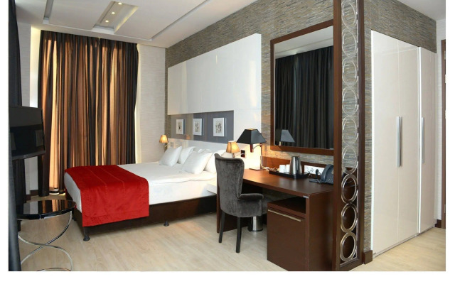 Grand Hotel Downtown