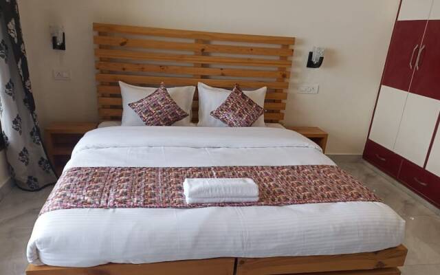 Him Hilton Luxury Hotel