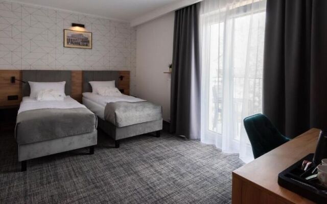 Polonia Park Medical Center & SPA