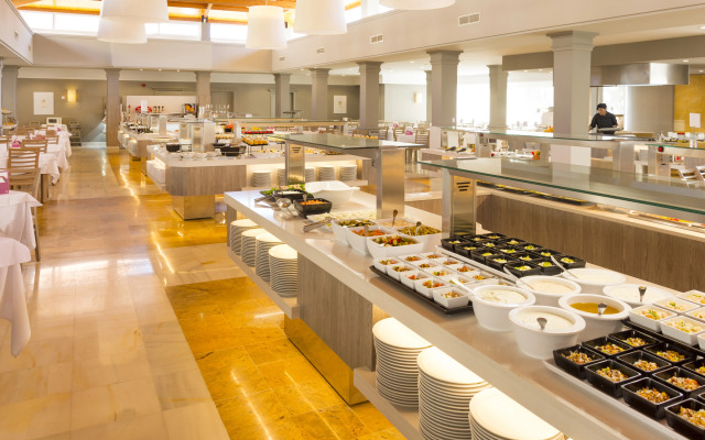 Protur Badia Park Aparthotel