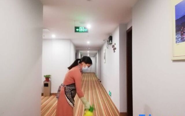 Sanyuesan Theme Hotel