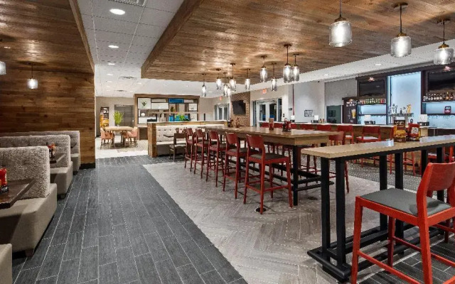 Holiday Inn Clarksville Northeast by IHG