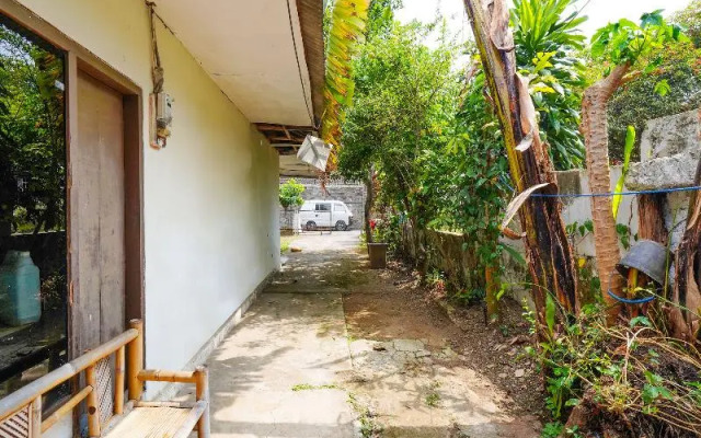 SPOT ON 91638 Anna Homestay Syariah