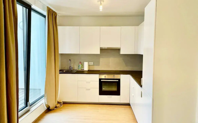 Luxury 2BR 2BA Near Fashion District by Oneluxstay