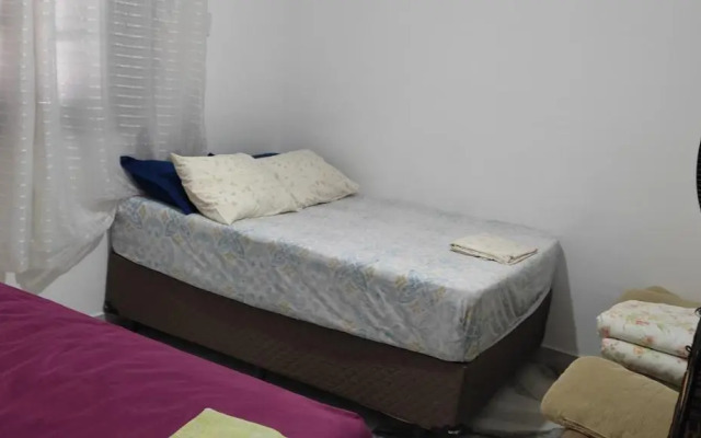 Cantinho da Lu em apt inteiro 800 mt da praia