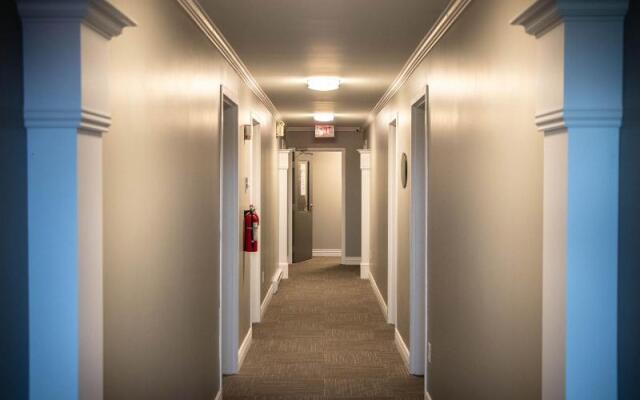 Newfound Inn & Suites
