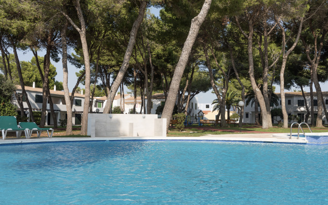 Apartamentos Las Brisas I & II