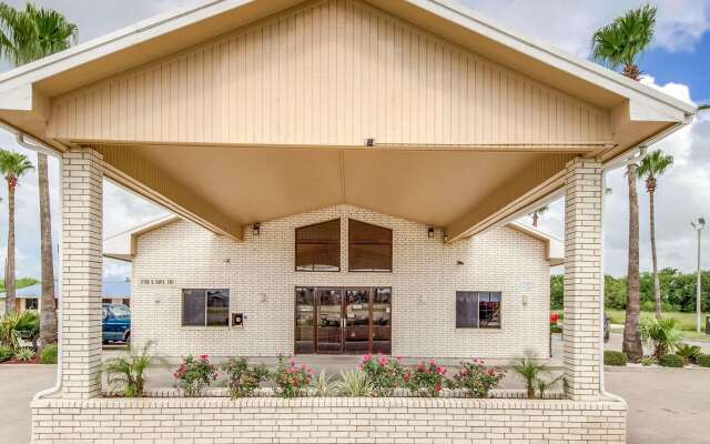 Econo Lodge Falfurrias Hwy 281