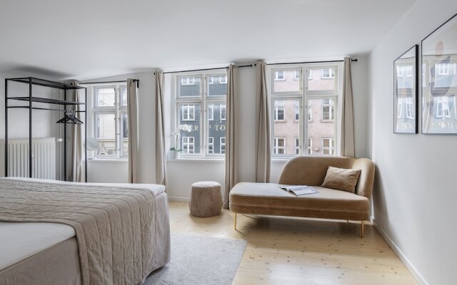 Sanders Main - Cozy 2-bdr Apt Close to Nyhavn