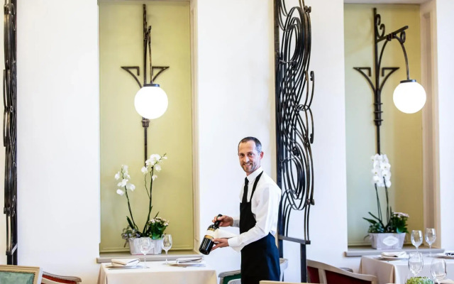 Grand Hotel Traian