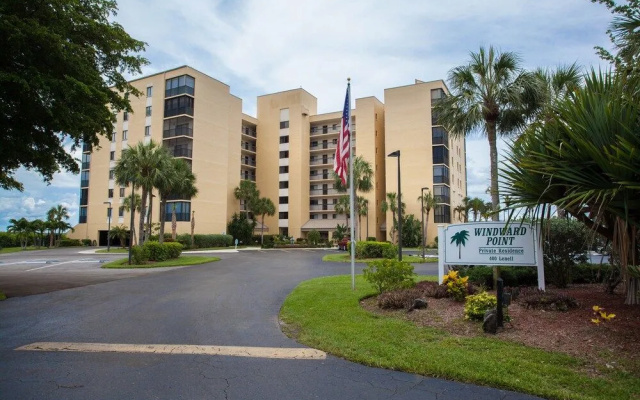 Windward Point 212