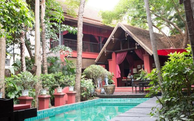 Tri Yaan Na Ros Colonial House