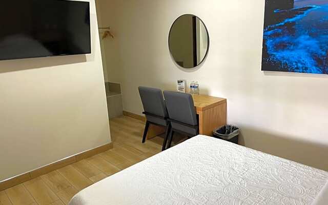 Hotel Plaza OSCARCEL