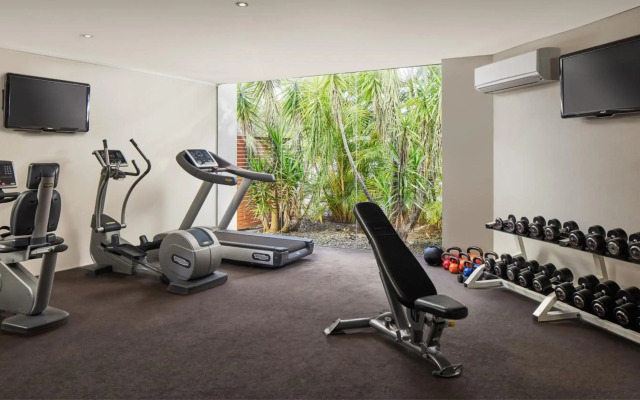Holiday Inn Warwick Farm by IHG