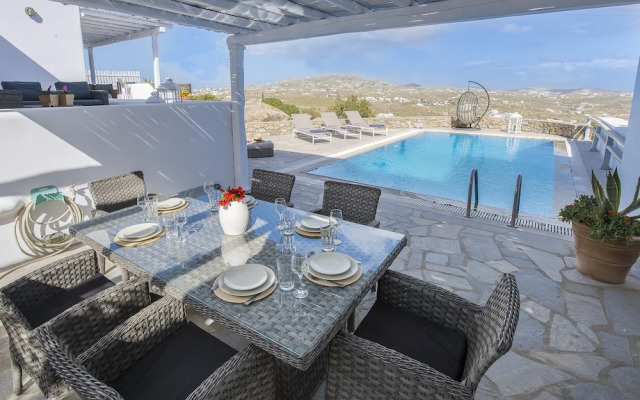 Mykonos Psarrou villa for 18 persons by VillaRentalsgr