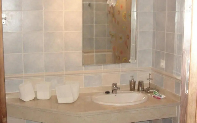 Los Gavilanes by HOMA