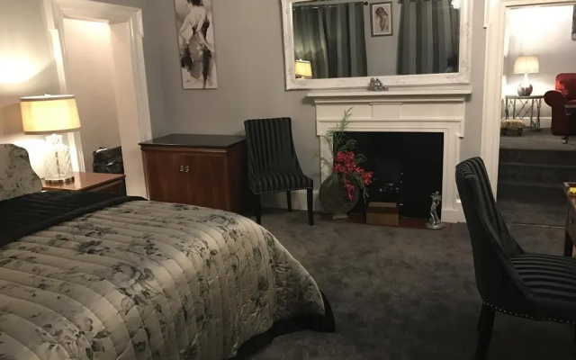 Castle Hotel