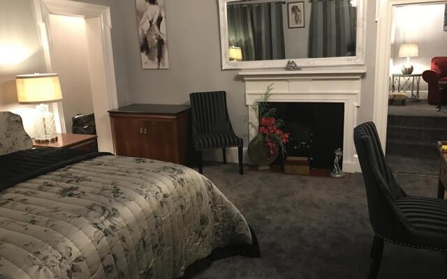 Castle Hotel