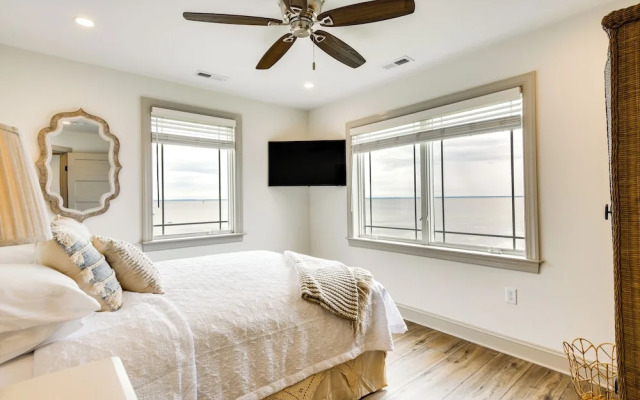 Waterfront Maryland Vacation Home: Private Beach!